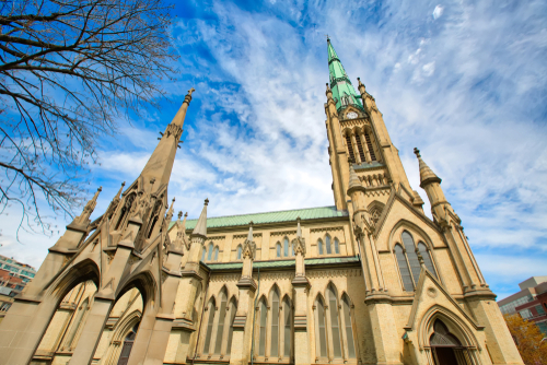 Set out on a short tour of Toronto's Financial District. From the Cathedral Church of St. James, to the Four Seasons Centre and the former City Hall, you will not know where to look!