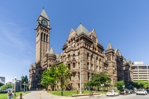 Discover the most iconic landmarks in the "Queen's City": the Gooderham Building, the museums, the old and new City Halls, etc... 