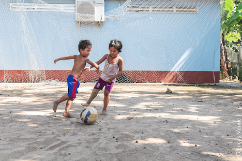 Let Humanity & Inclusion guide you around the city. This international non-governmental relief organisation helps those in need in more than 60 countries. You will learn about their efforts all while staying motivated. See you at the finish line in 4 kilometers!