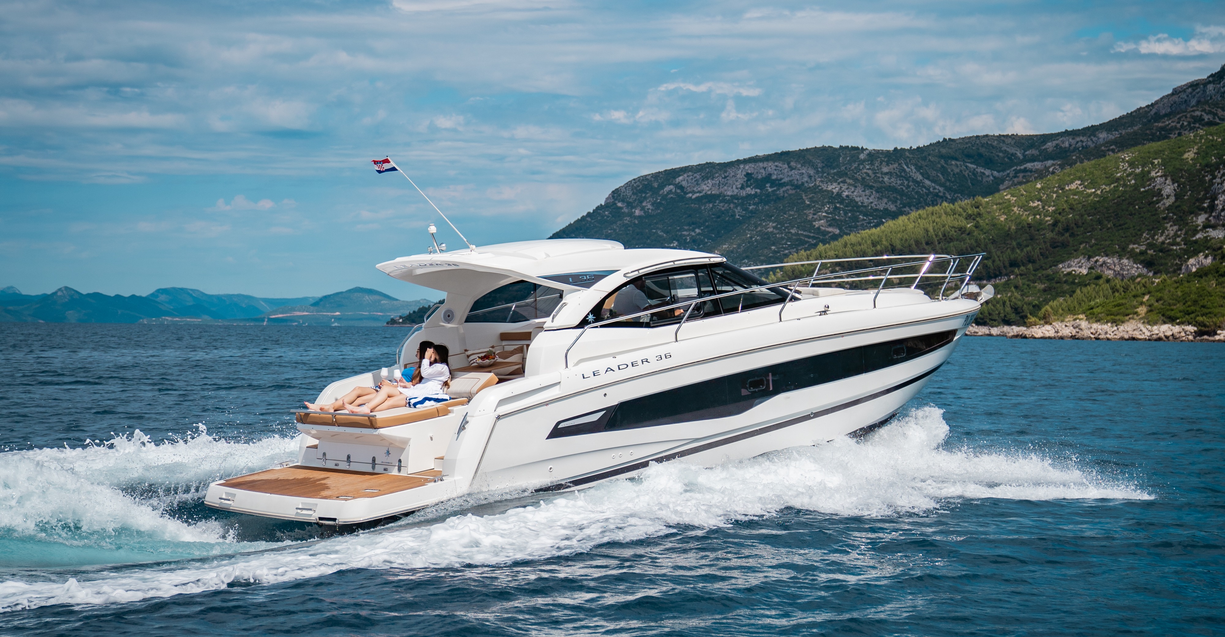 Leader36,Elaphiti Islands Tour