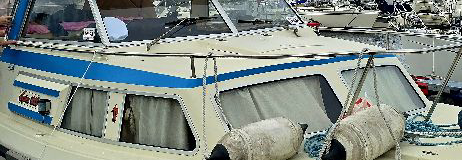 Cabin cruiser 26 ft