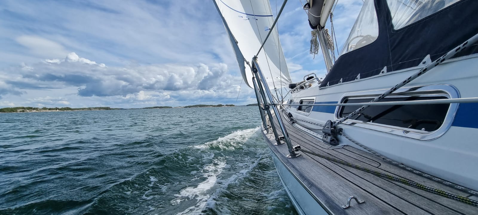Bavaria 42 Cruiser, photo 1