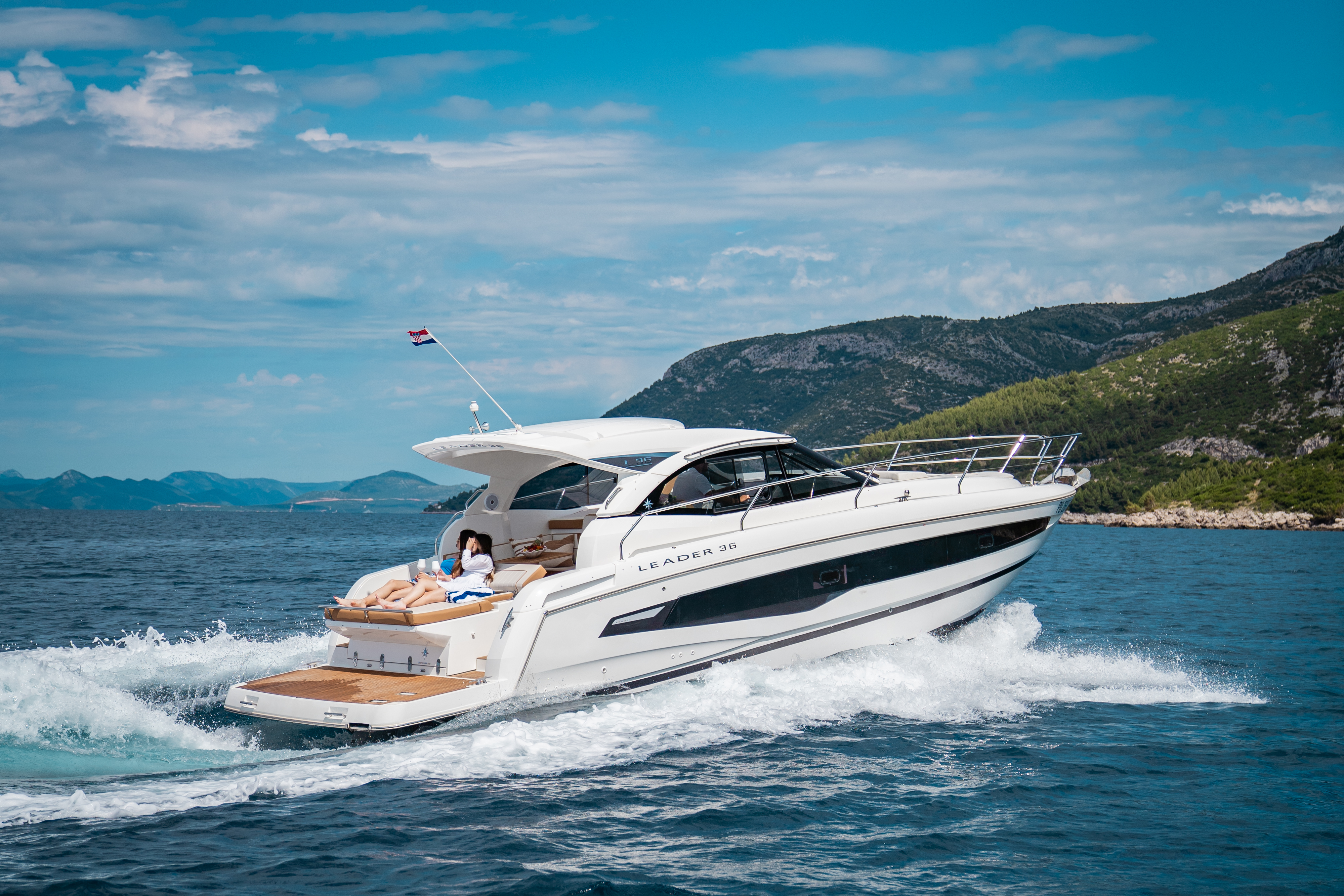Leader36,Elaphiti Islands Tour, photo 1