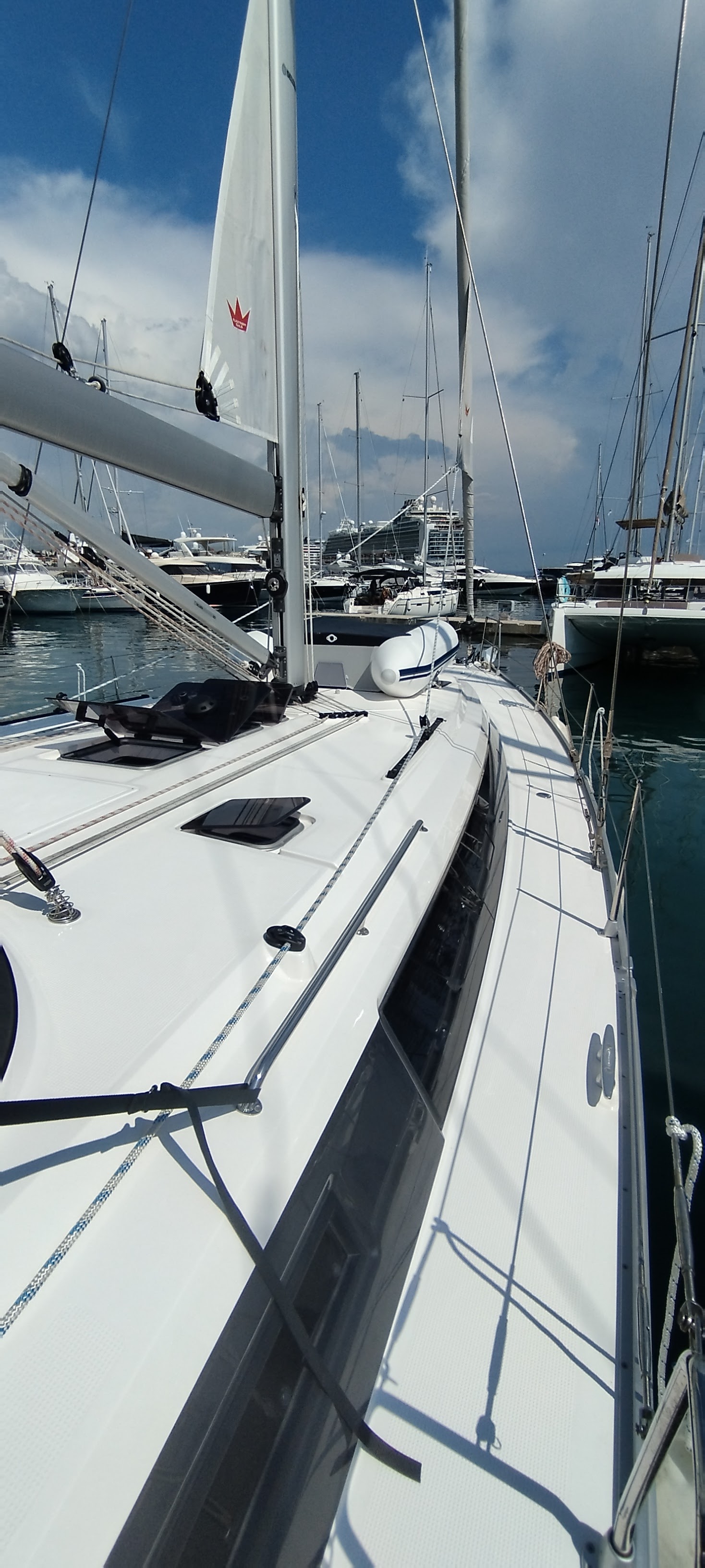 Bavaria 46, photo 3