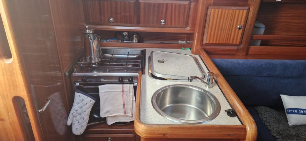 Bavaria 34, photo 3