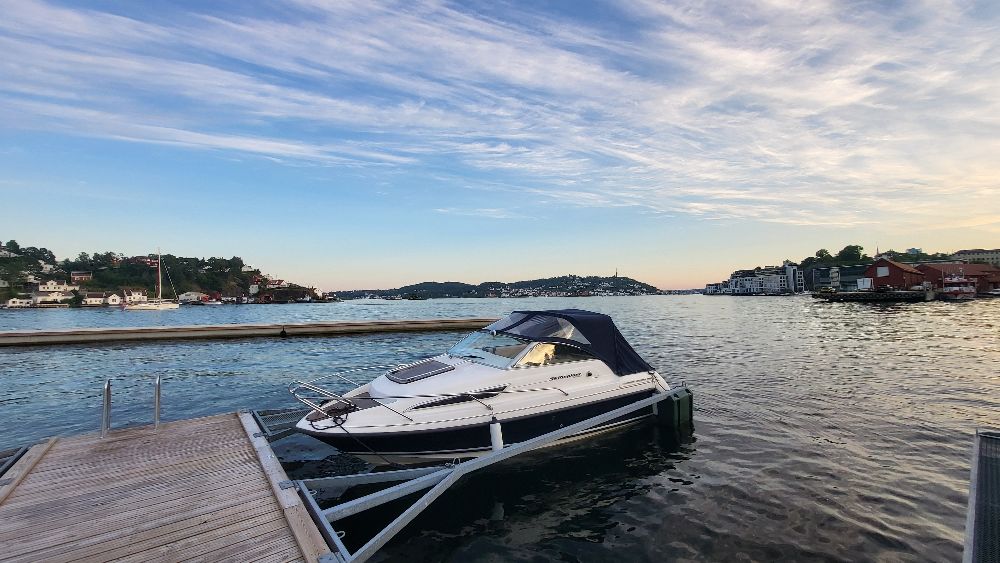 Open console boat 22 ft, photo 1