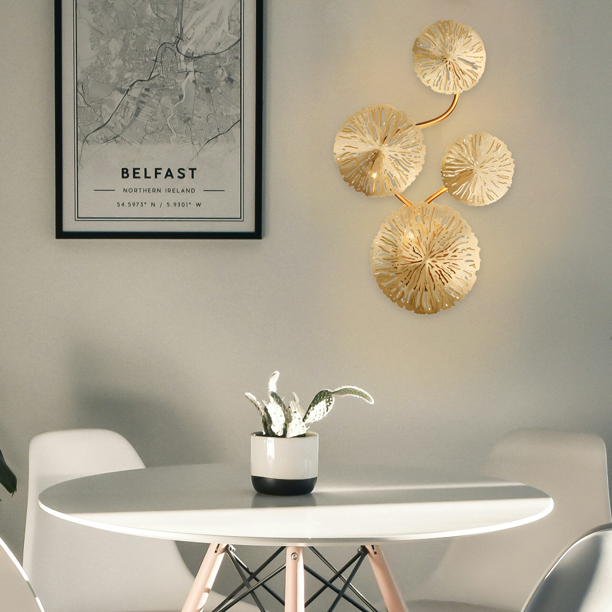 Roseanne Golden 5 Flower Vine Wall Light