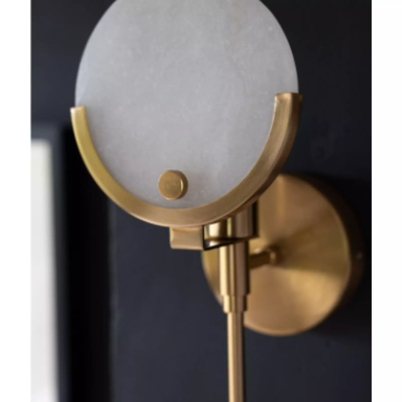 Modern Gold Wall light with Modern Art Deco Style-E14 Bulb