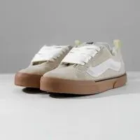 Product thumb gallery 0bef5224-078a-4708-bf8b-fbec63e5e7bd-ZAPATILLAS VANS KNU SKOOL BEIGE 2.0.jpg