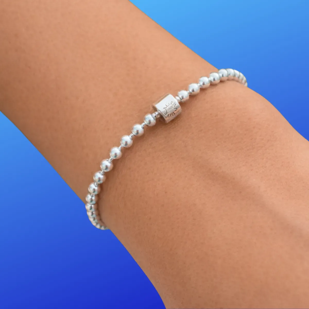 Pulsera de Bolitas con Centro Brillante – Plata 925