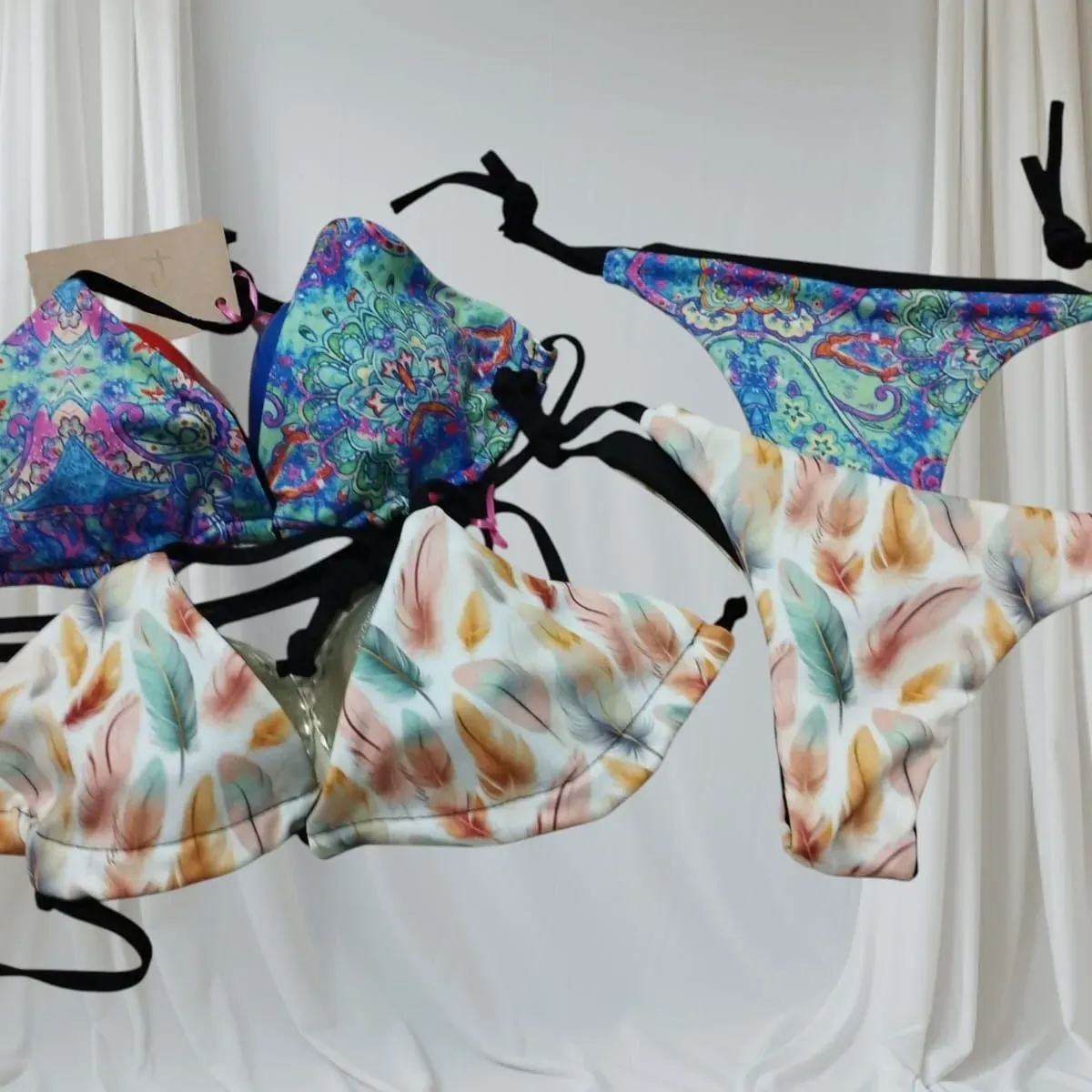 bikinis 