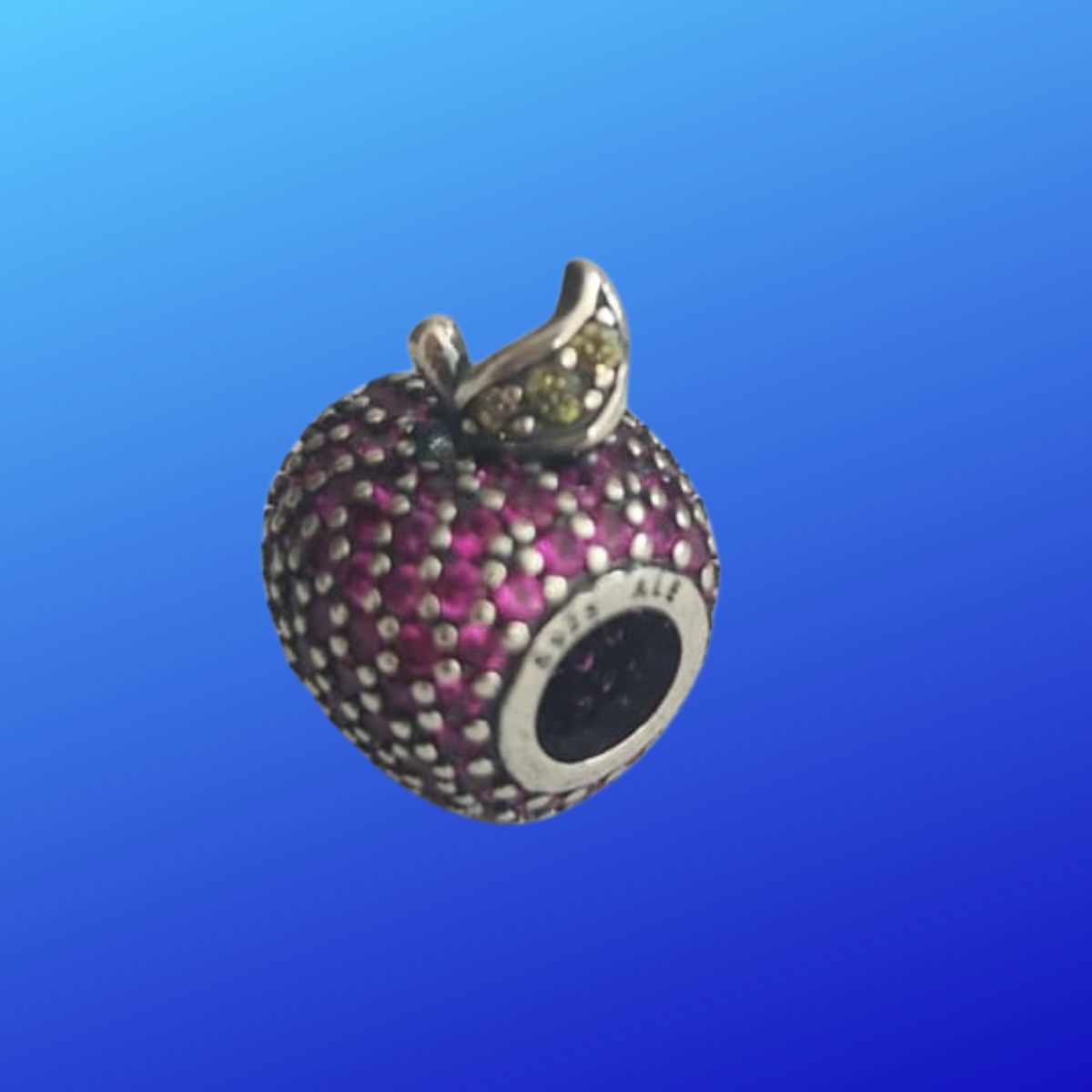 🍎 Charm Manzana con piedras – Plata 925