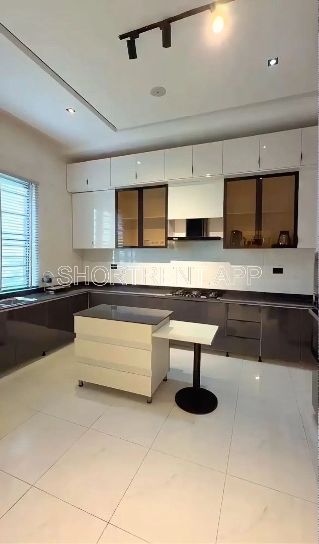 Brand new luxury 2bedroom apartment with pool
