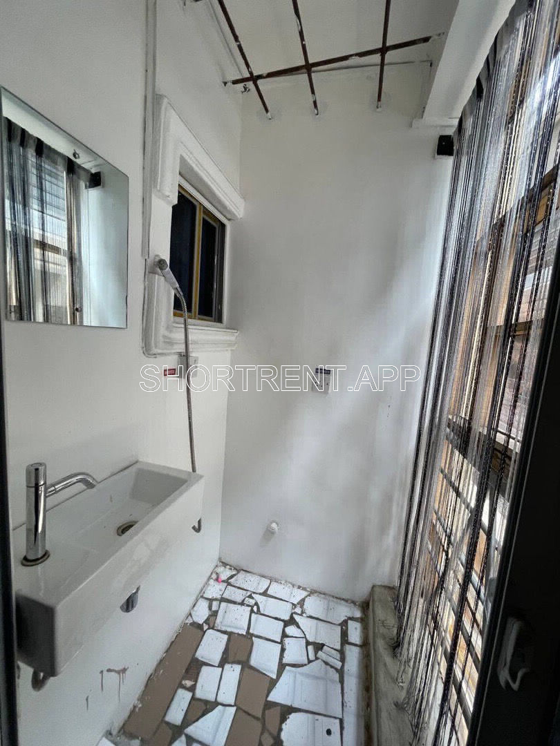 peace studio apartment