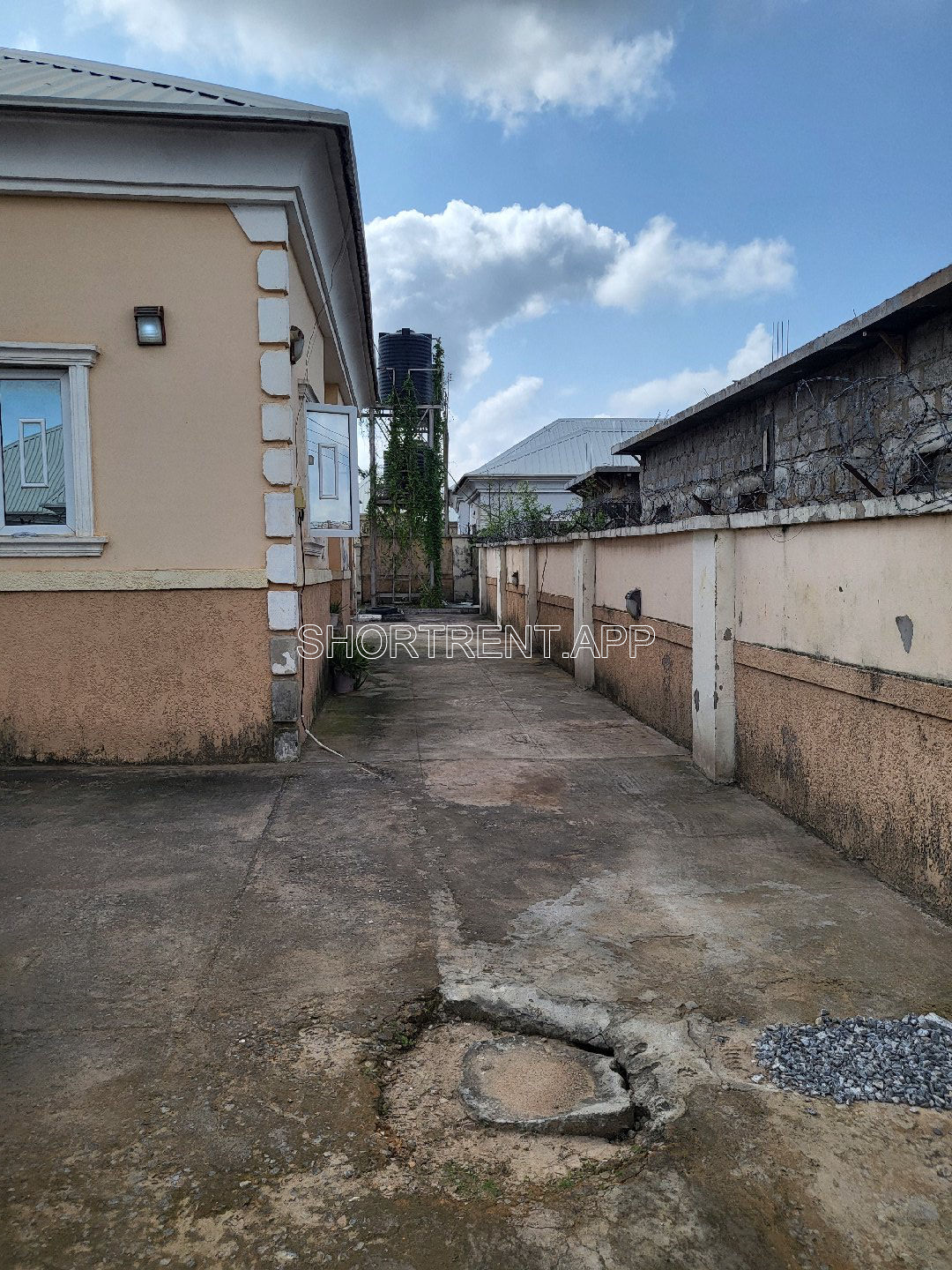 3bedroom flat available