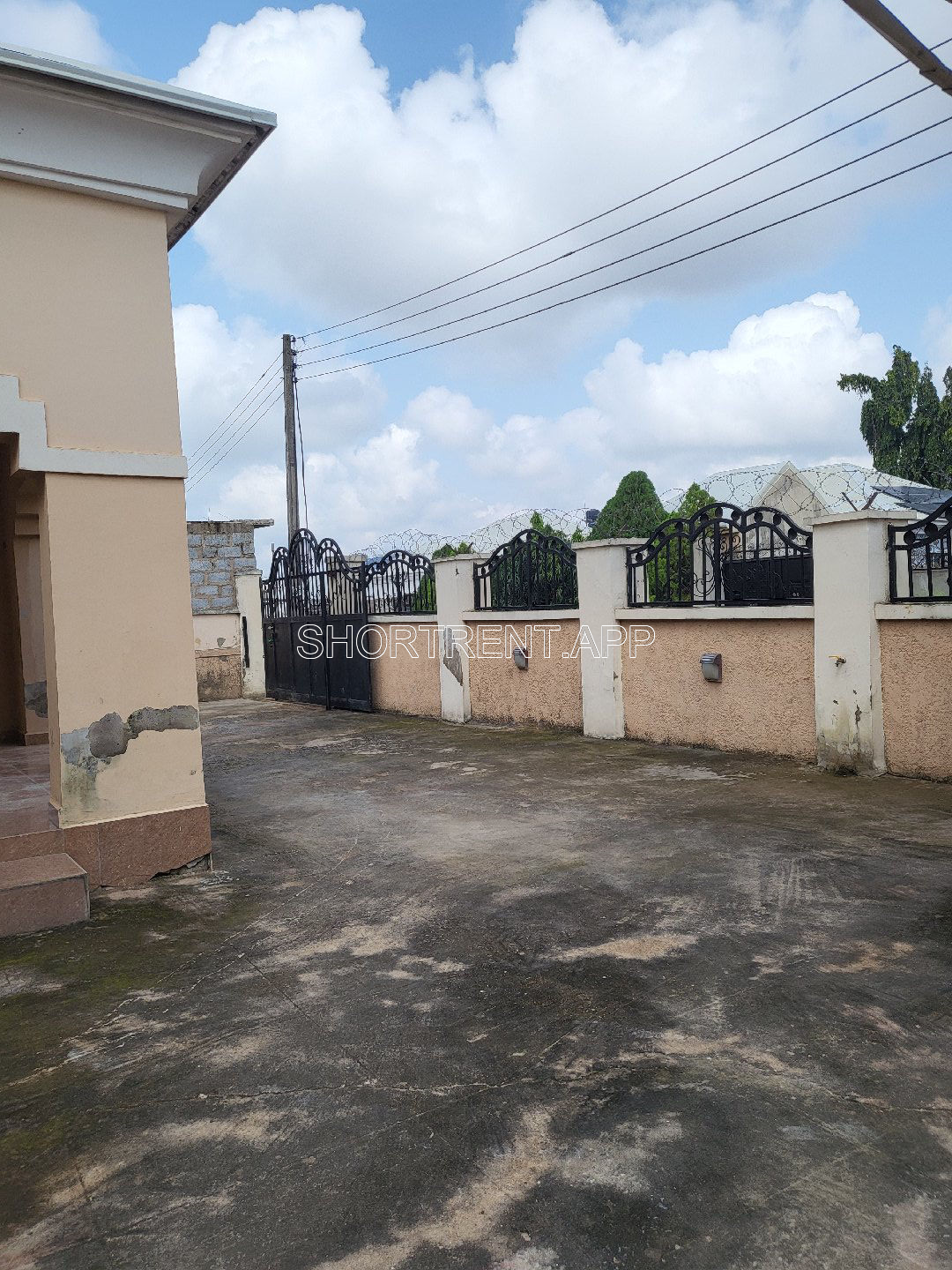 3bedroom flat available