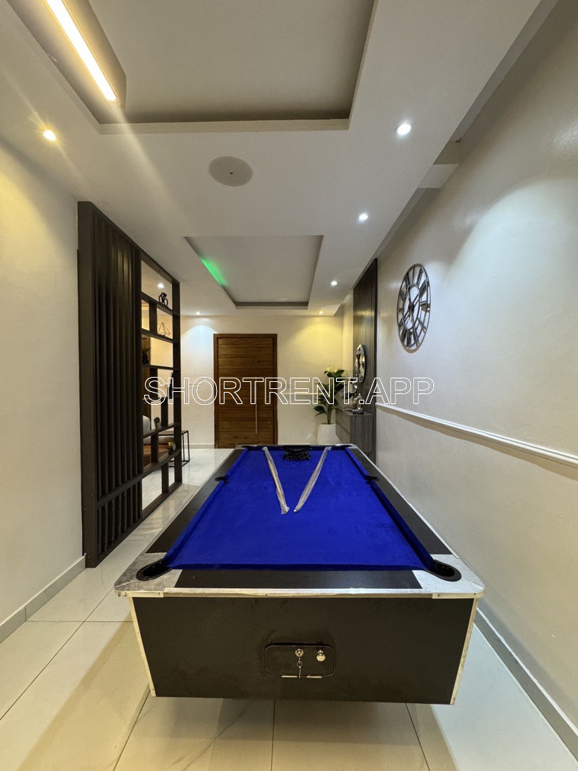 SPECIAL TWO BEDROOM SHORTLET WITH SNOOKER AT IKATE