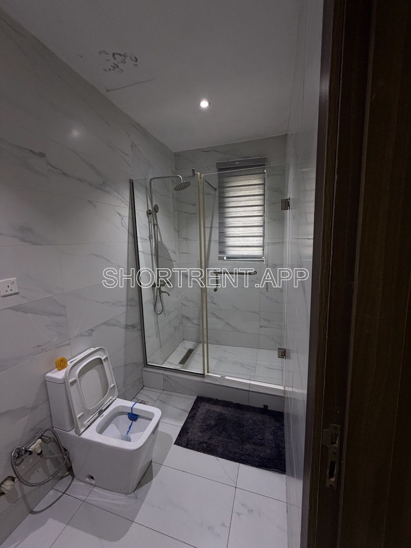 LUXURY TWO BEDROOM SHORTLET AT LEKKI