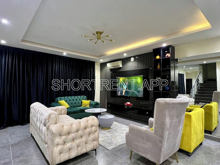 HIGH bee homes