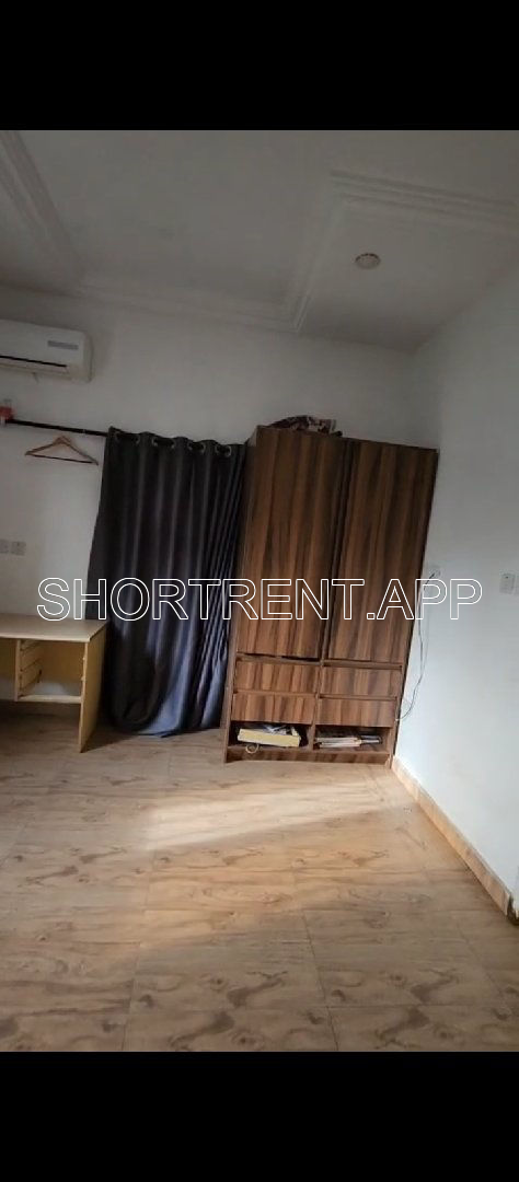 Shared apartment available for female at Awoyaya