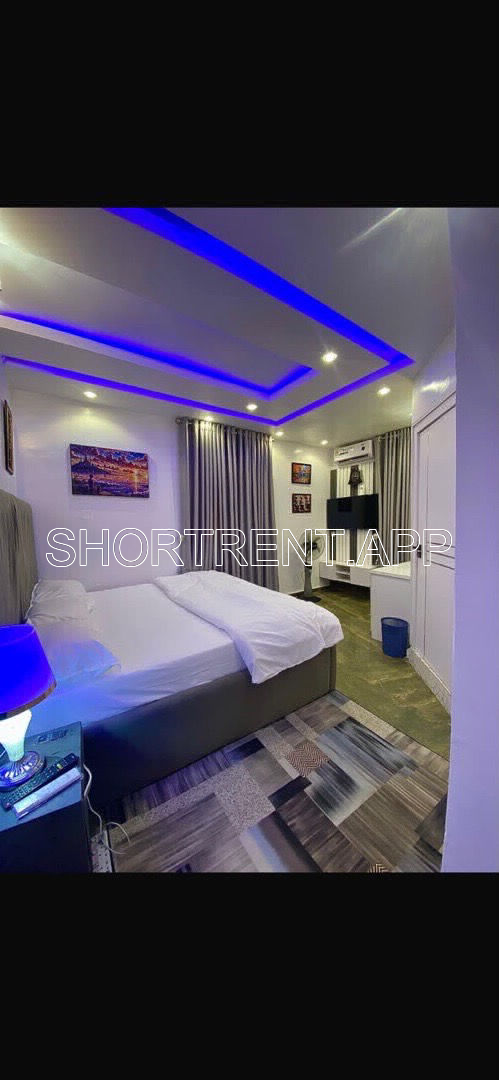 Henryroyalsapartment