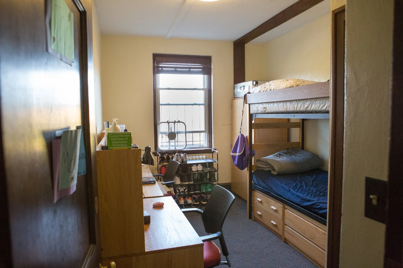 King's Dormitory, Thane