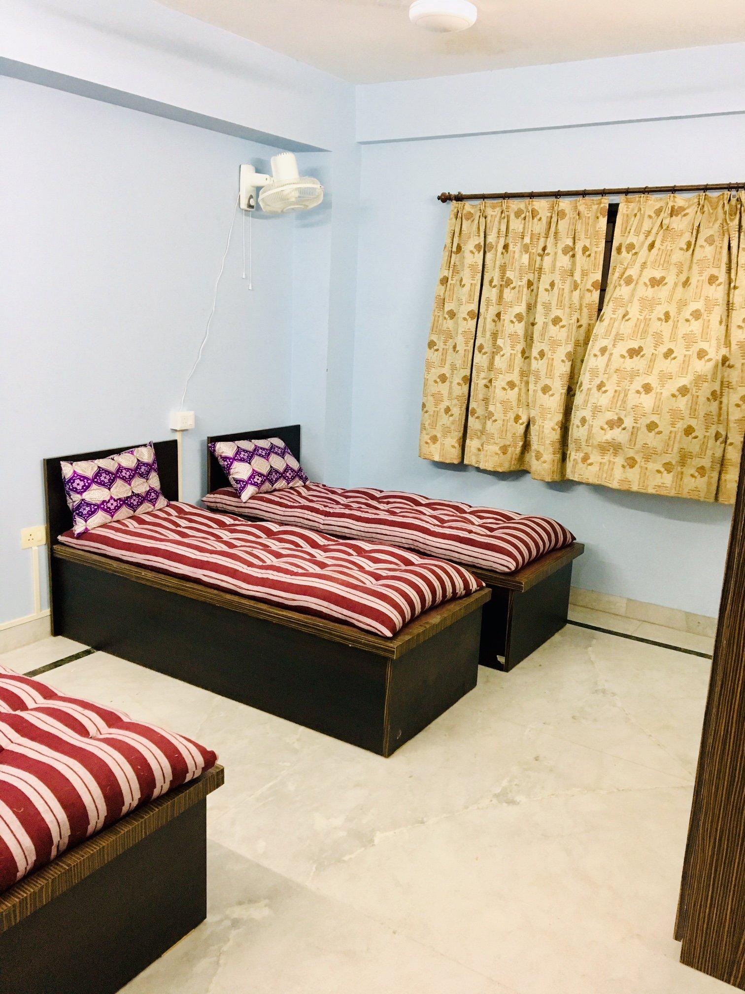 Agarwals Super Luxury Girls Hostel Cum Pg , Kolkata