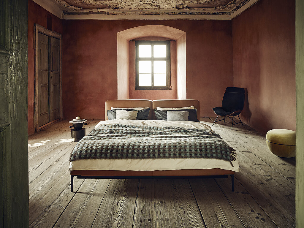 Wittmann Joyce Cushion Bed