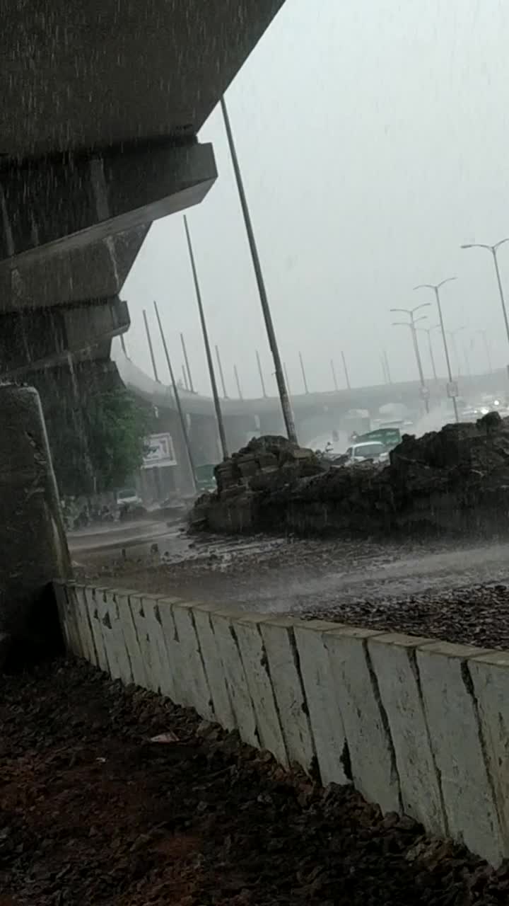 Barsat ka Mausam Delhi