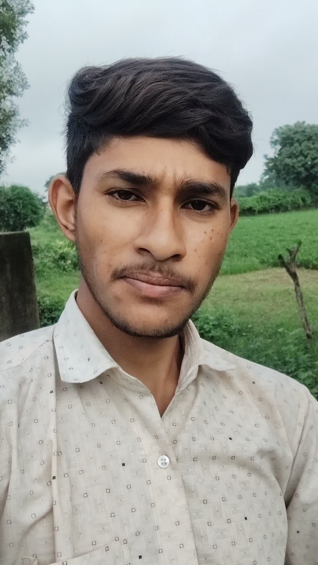 🎬