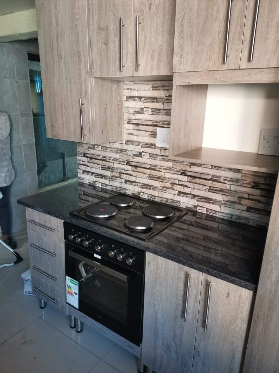 Kitchen units, plasma stands and ceilings