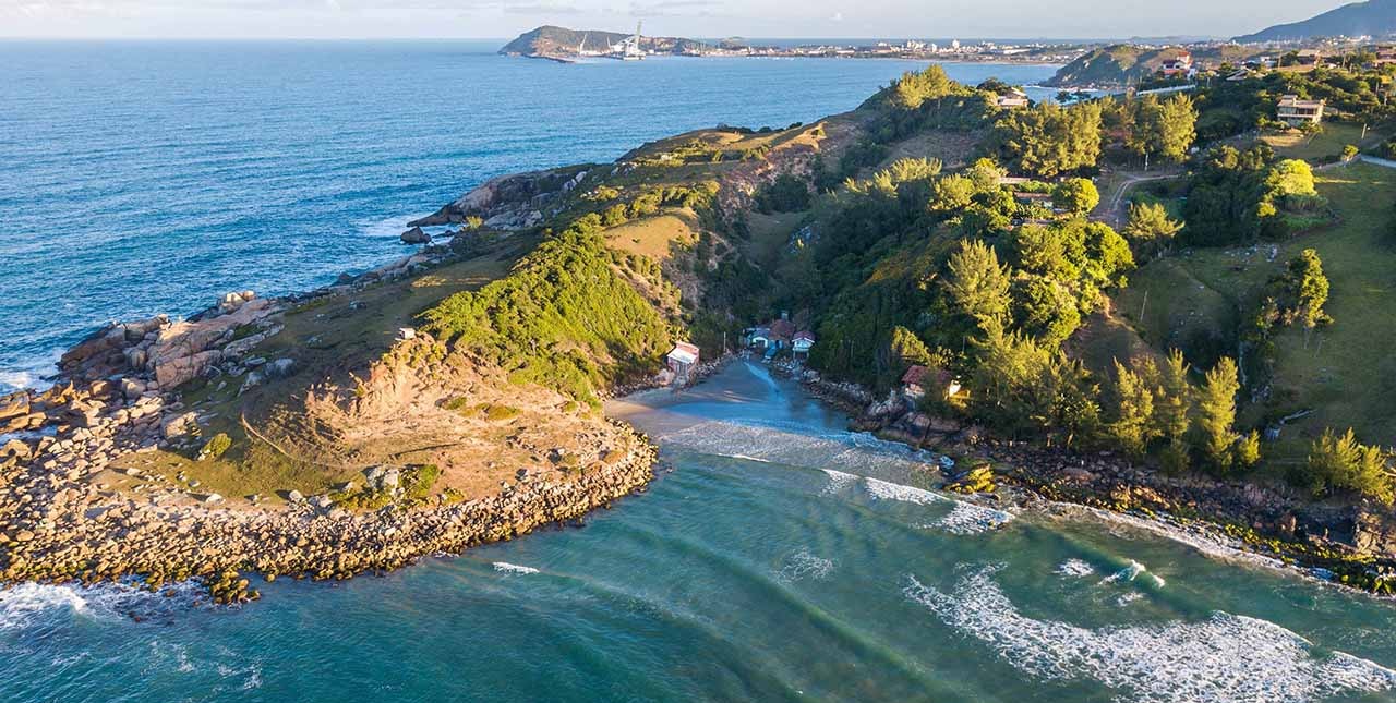 Praia dos Amores / Ribanceira