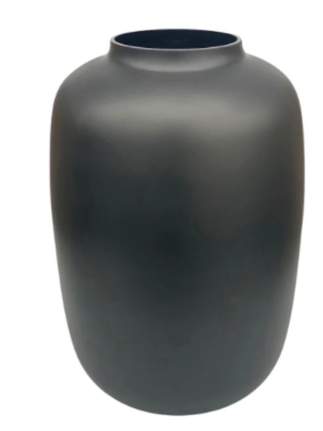 Zwarte Artic vaas met een afgeronde vorm en matte afwerking, ideaal voor luxe woondecoratie.