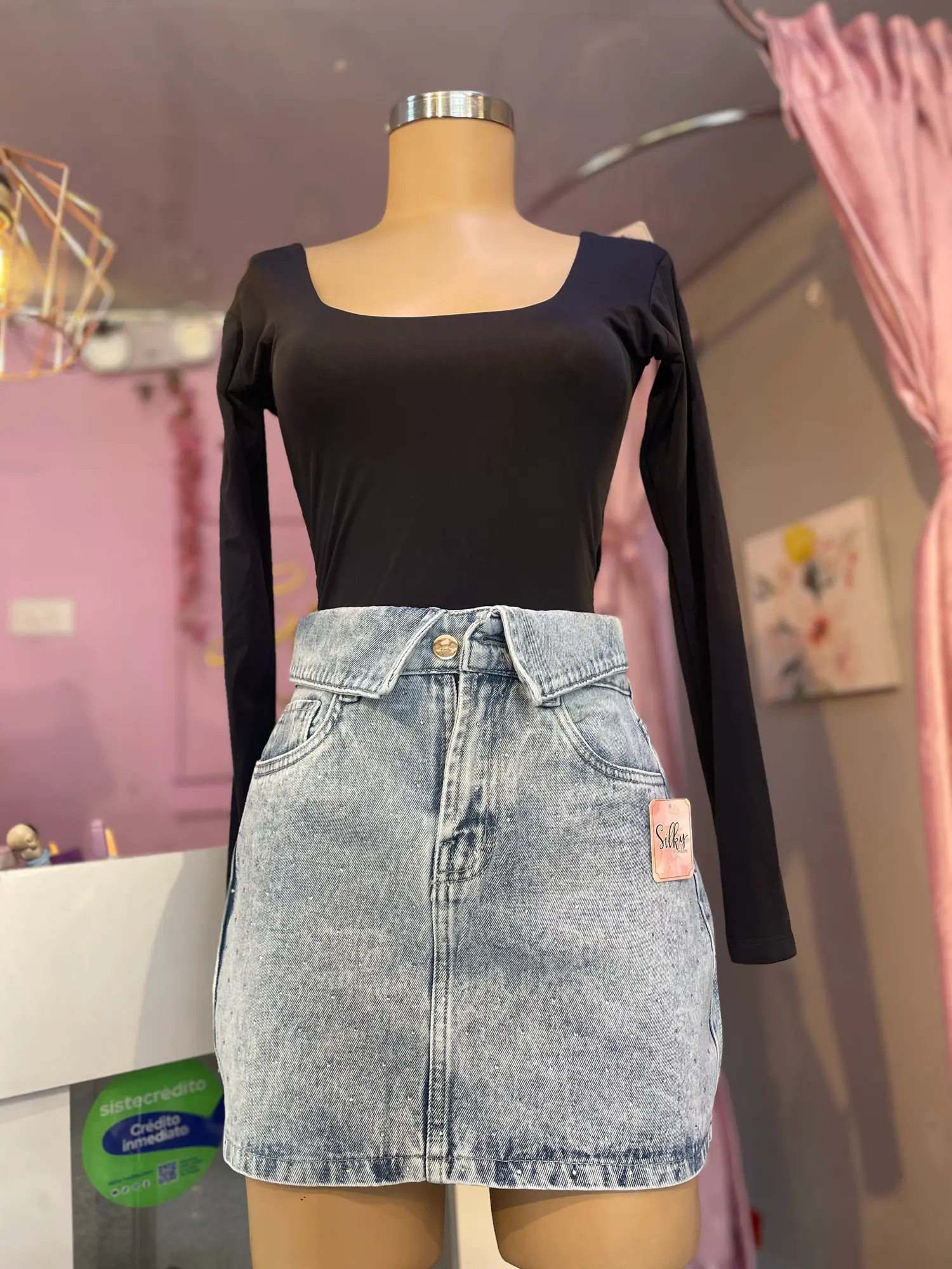 OUTFITS
