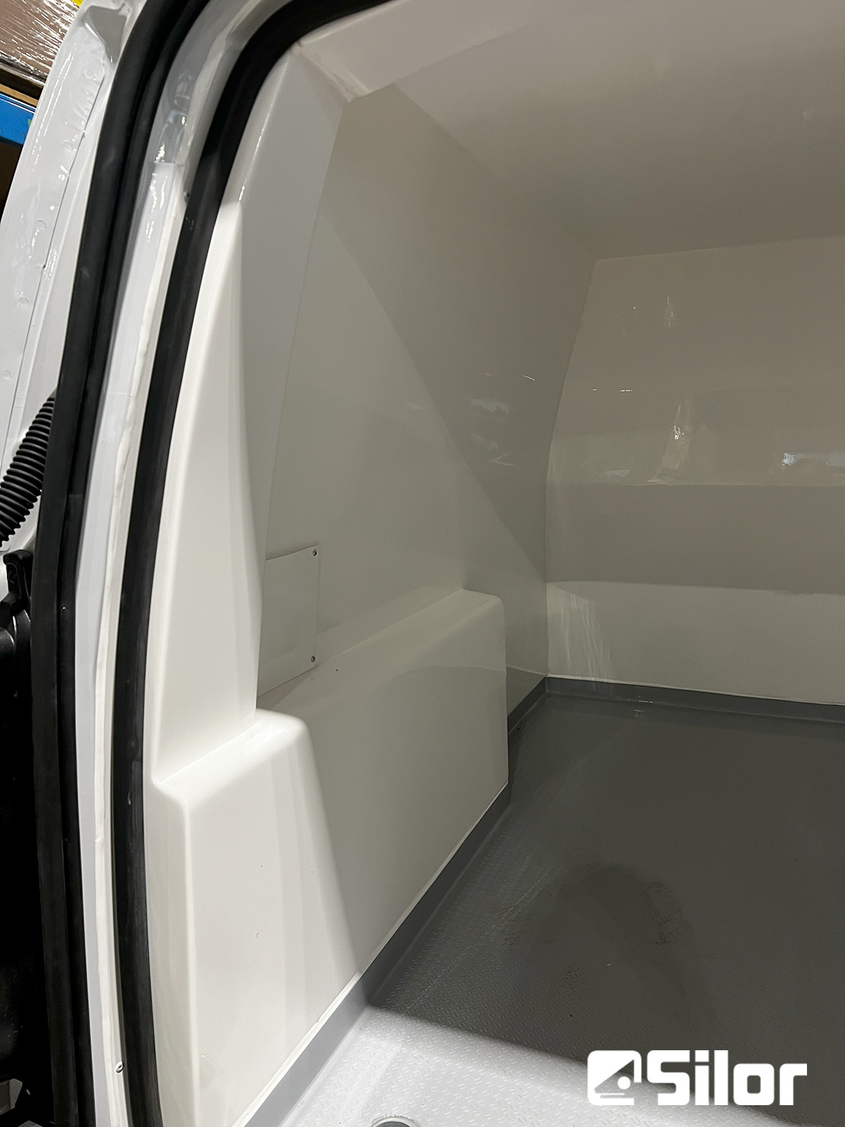 Interni candidi, design innovativo.