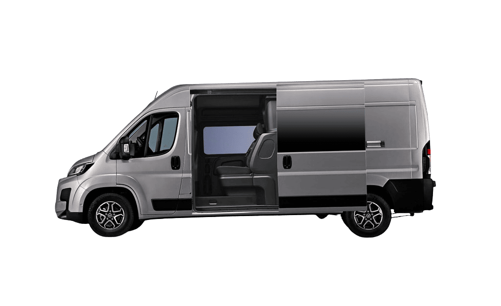 Furgone Toyota Proace Max di colore argento.