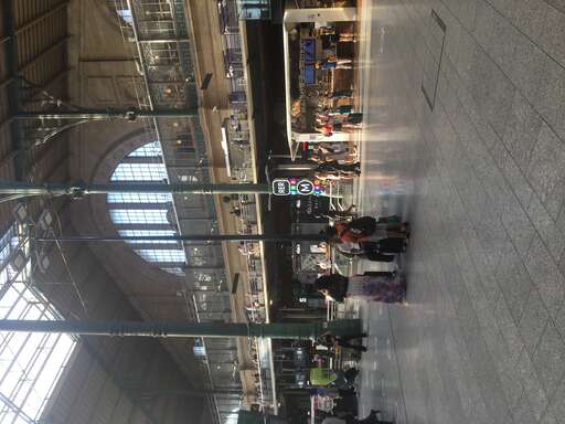 Mobilier signalétique d'intermodalité SNCF en Gare du Nord
