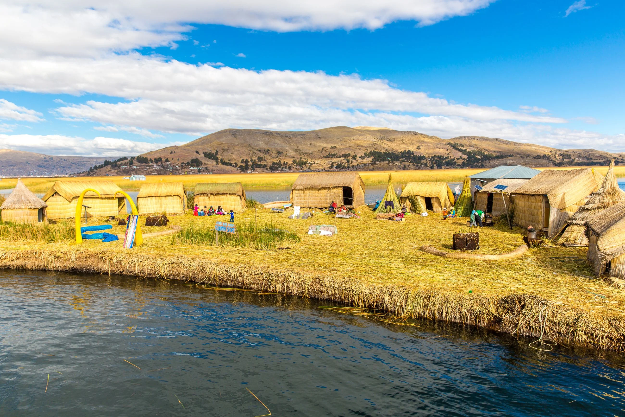 Islas Uros Medio Día  - Tour Corto al Lago Titicaca desde Puno - imagen 2