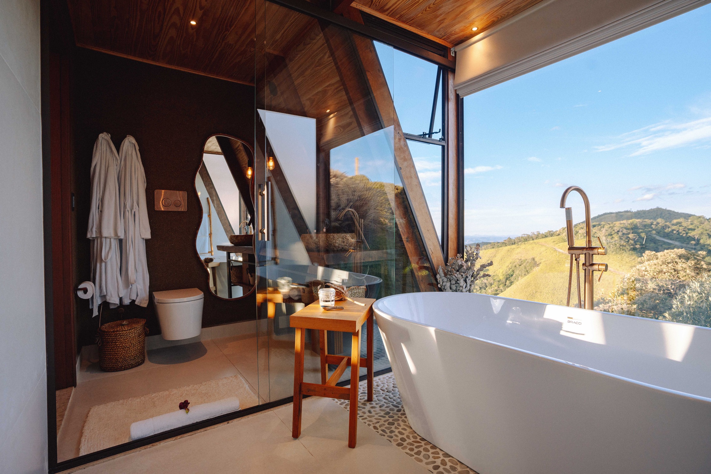 Dusk Retreat Gallery Image 2