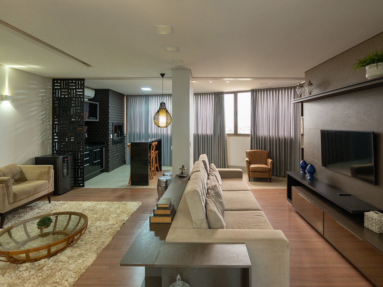 Apartamento Completo e Mobiliado com 3 Quartos – Saint German | Menino Deus, 148m² - Foto 2