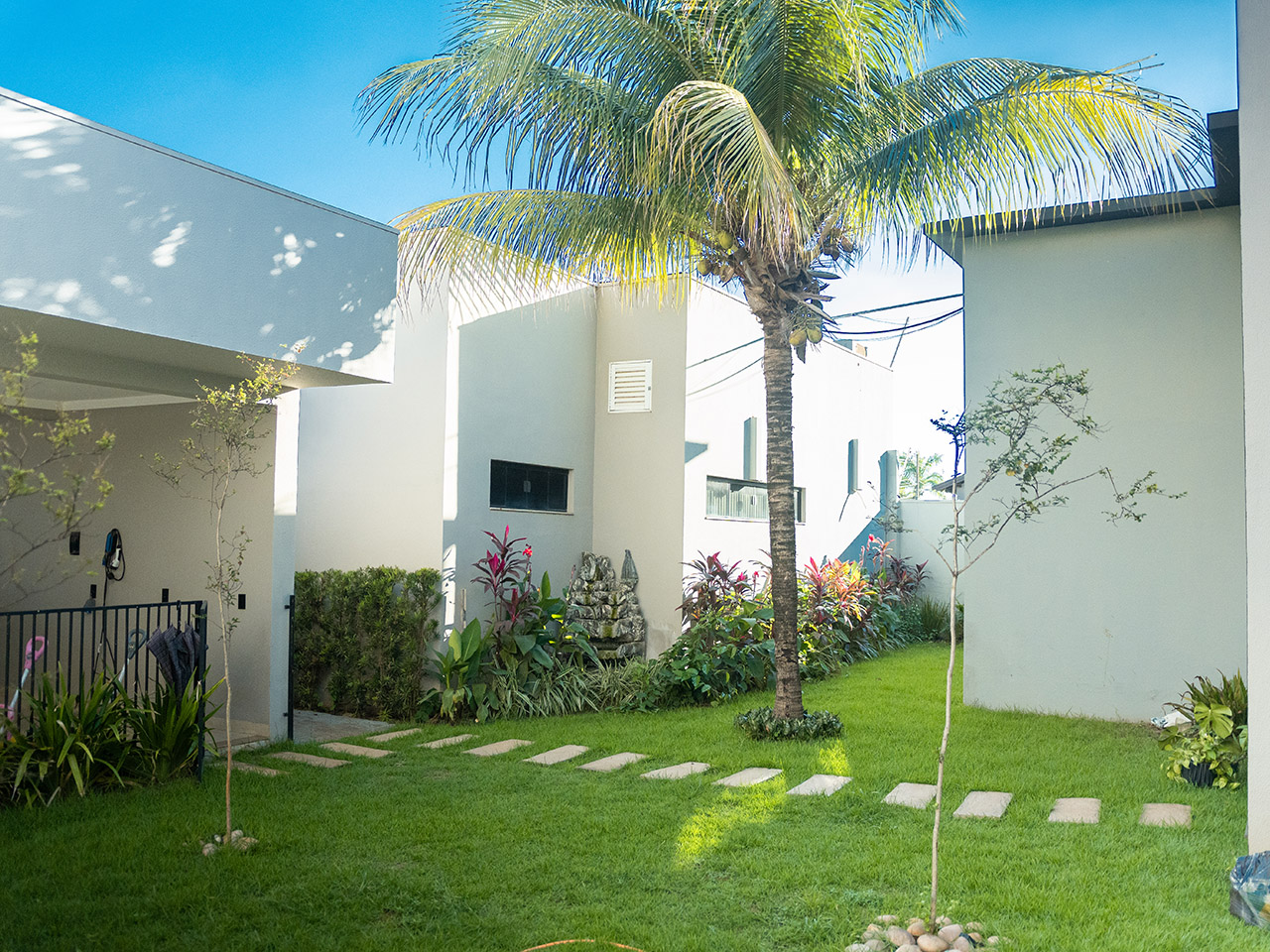 Casa no Parque das Emas – 800 m² com renda passiva