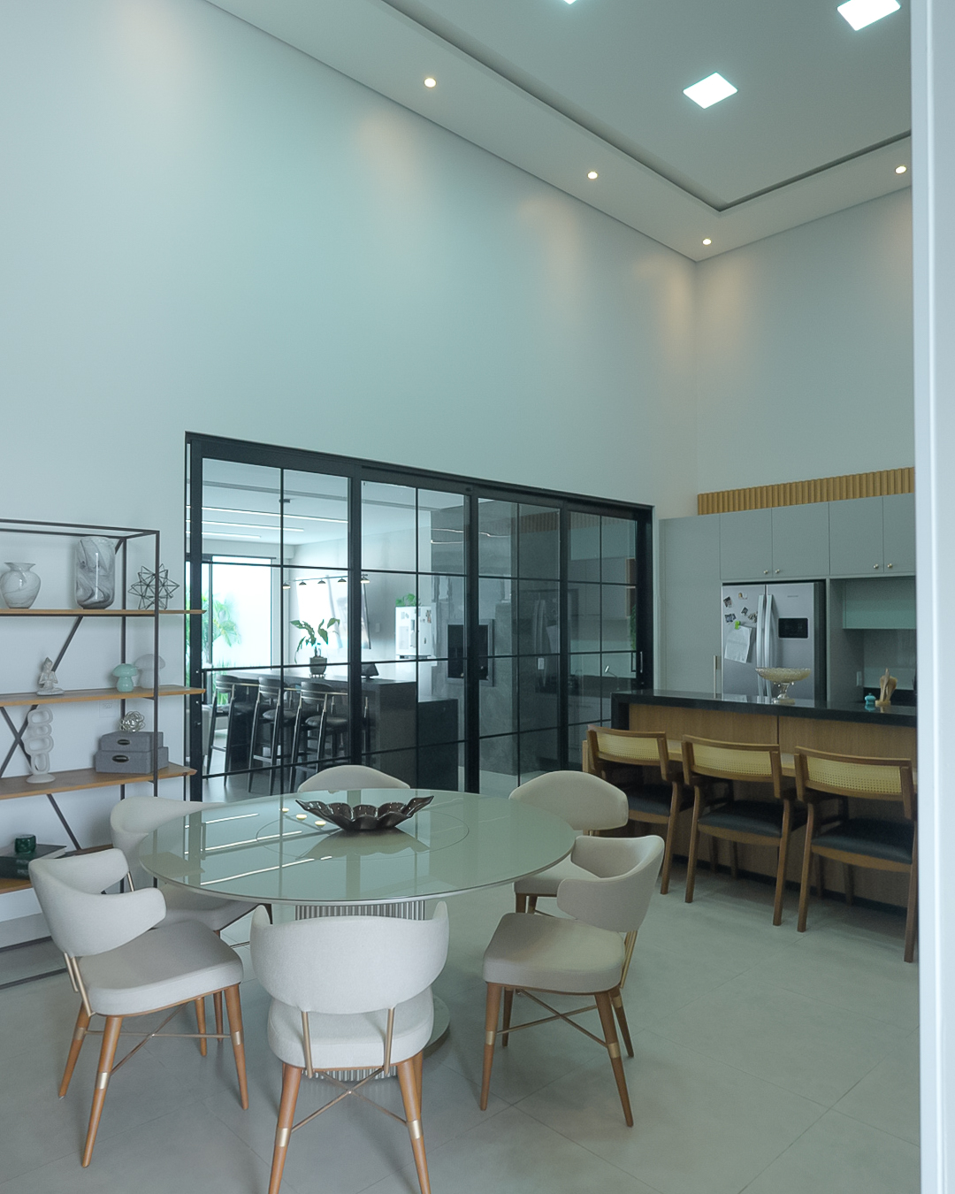 Casa no Bandeirantes – 490 m², porteira fechada e energia solar - Foto 4