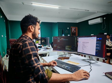 Software Company: What They Do and How to Choose