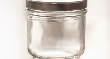 Como abrir pote de vidro sem dificuldades?