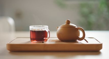 Descubra os benefícios do chá de hibisco para a saúde