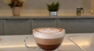 Café Mocha Profissional: aprenda a combinar espresso, chocolate e leite vaporizado