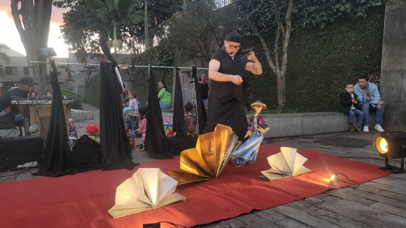 Teatro Navegante de Marionetes.  Ateliê Catin Nardi - imagem 1