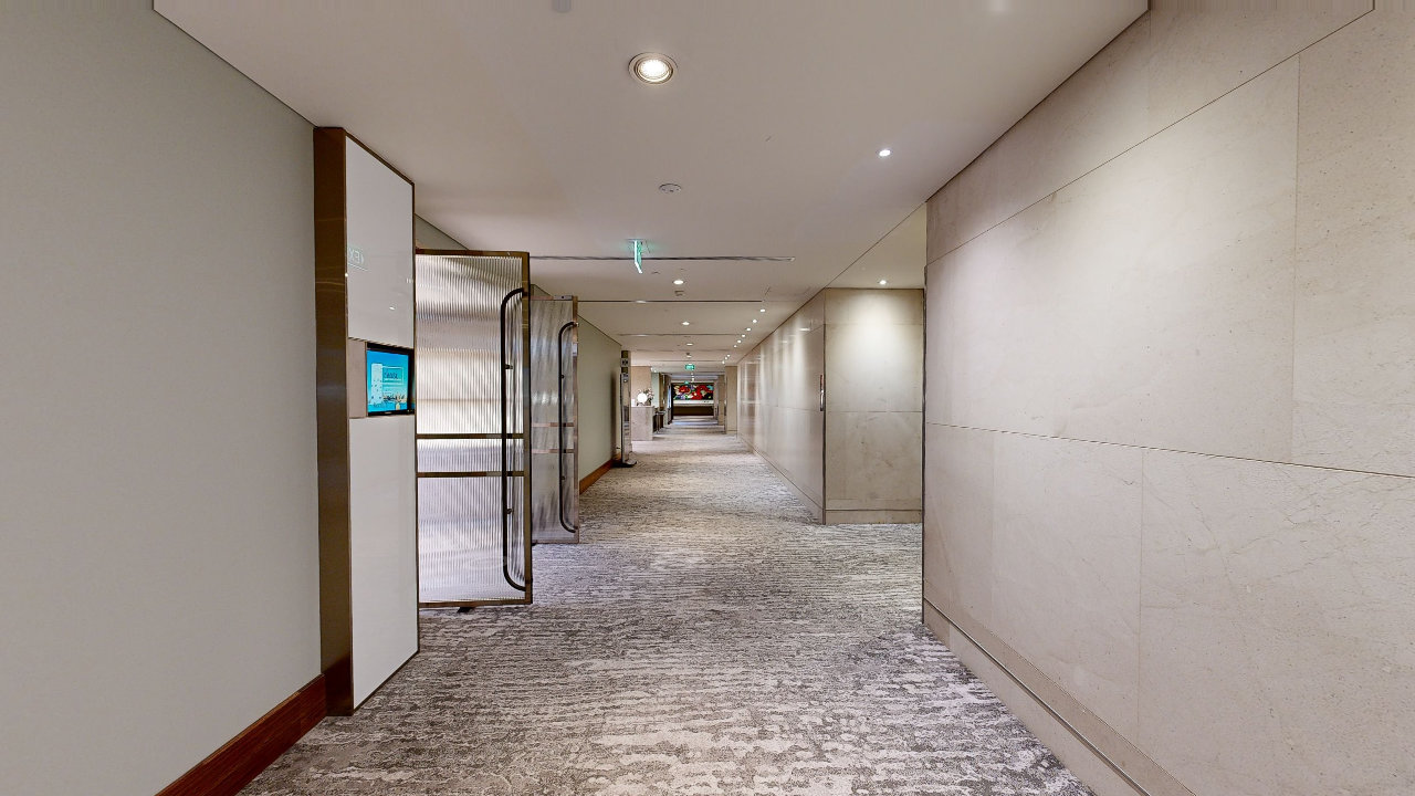 Level 1 - Foyer — 3D tour