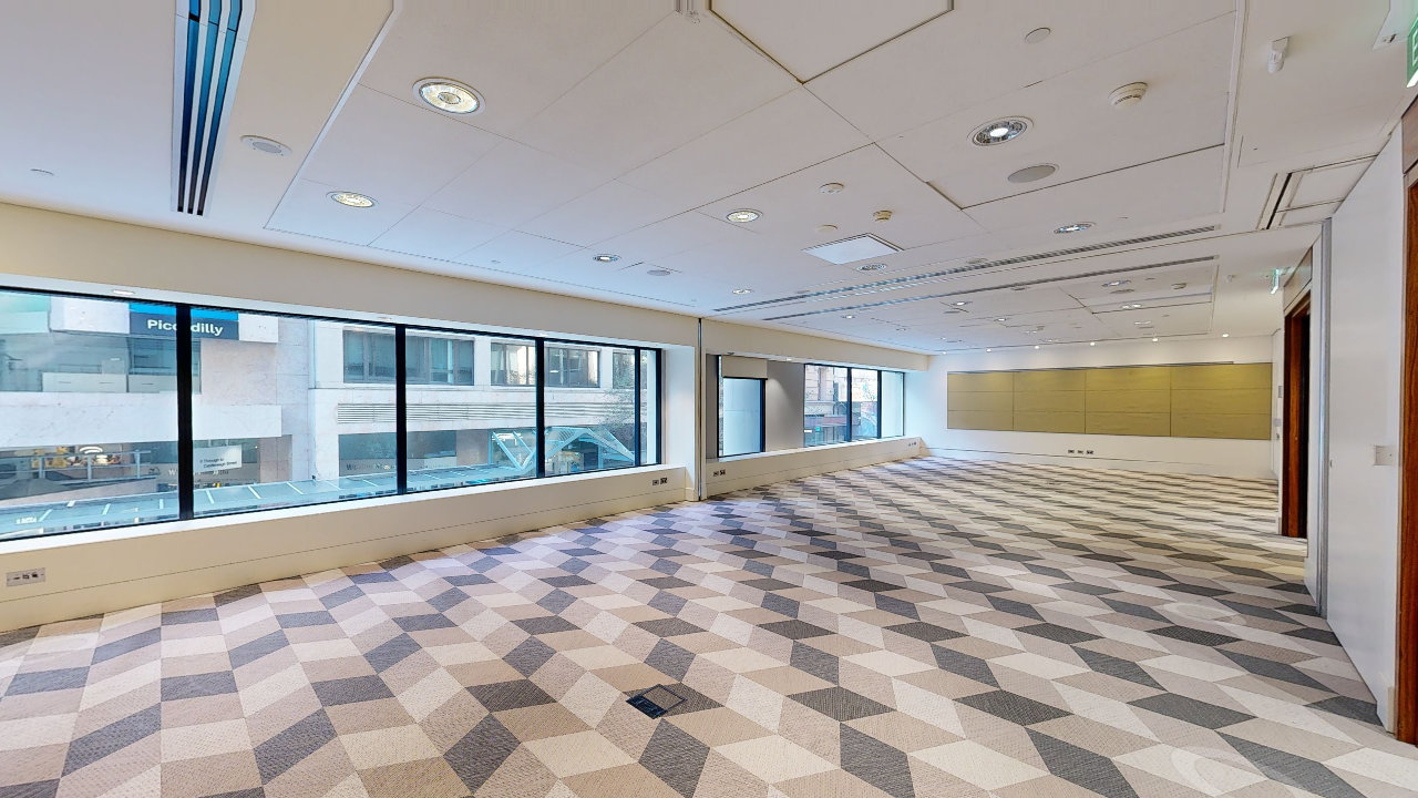 Level 1 - Room 5 & 6 — 3D tour
