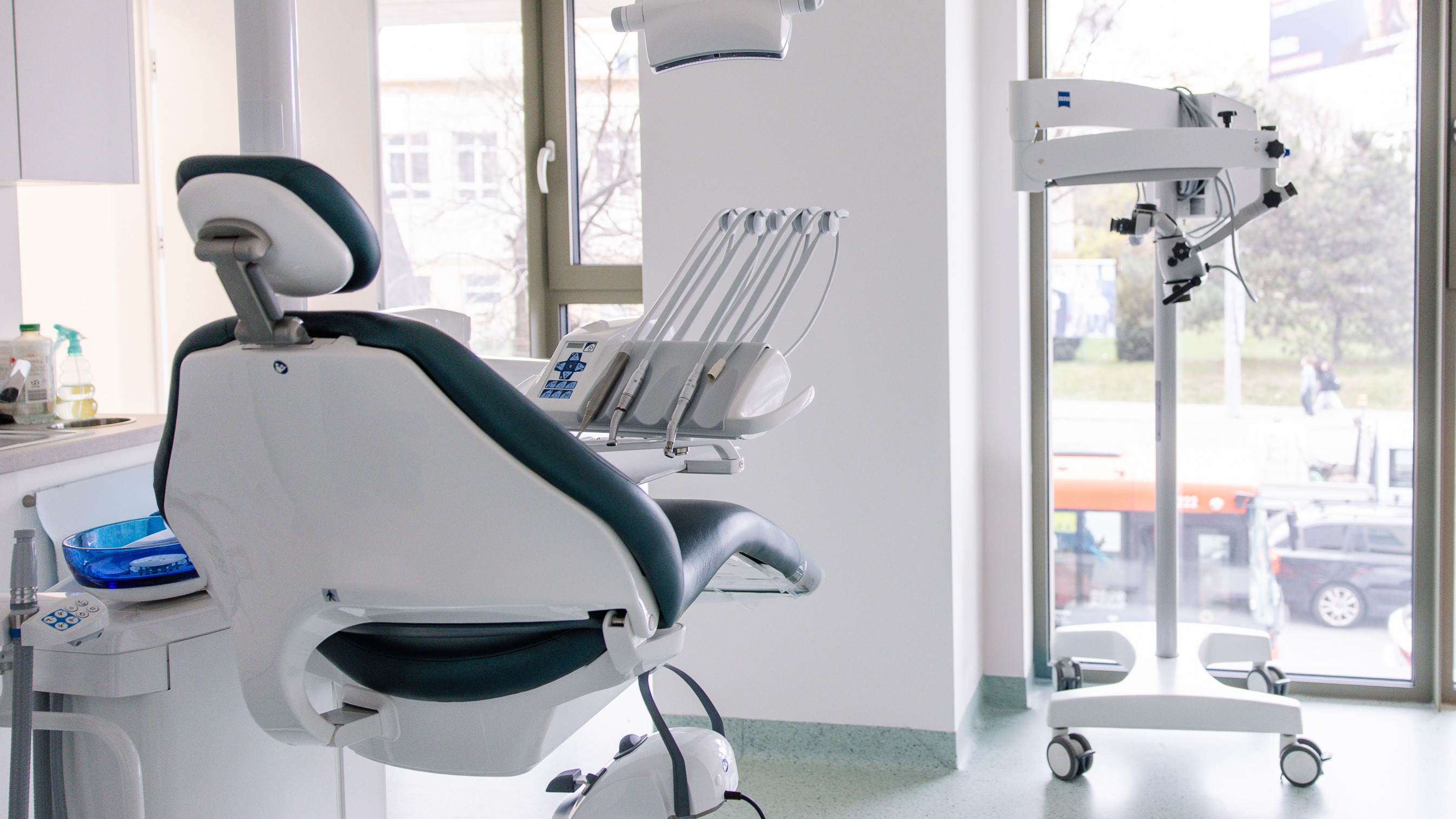 Pacient s dokonalým úsmevom